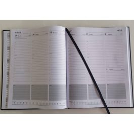 2027 Desk Diary Quarto Week to View Appointments Black
