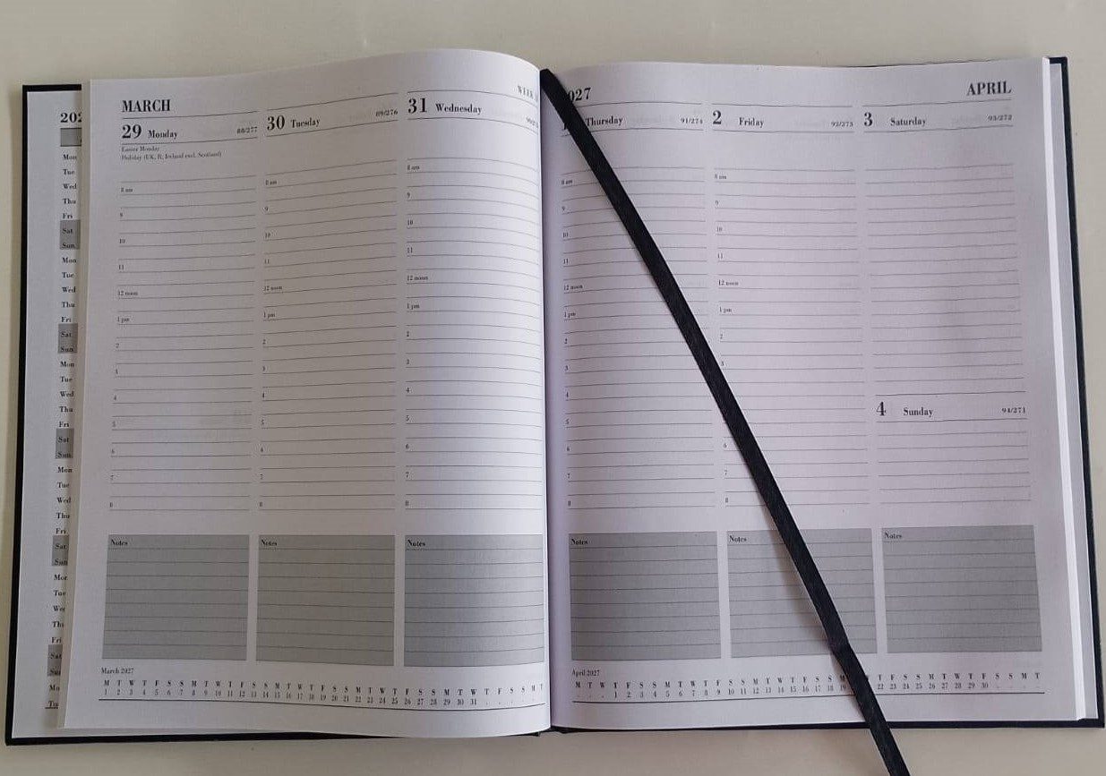 2027 Desk Diary Quarto Week to View Appointments Black